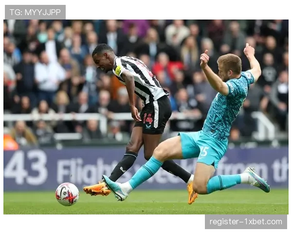 埃迪·豪对VAR态度矛盾 纽卡主帅称精准判罚价值千金